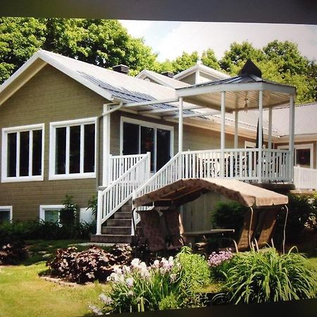 Les Saisons Du Fleuve Bed and Breakfast Lotbiniere Buitenkant foto
