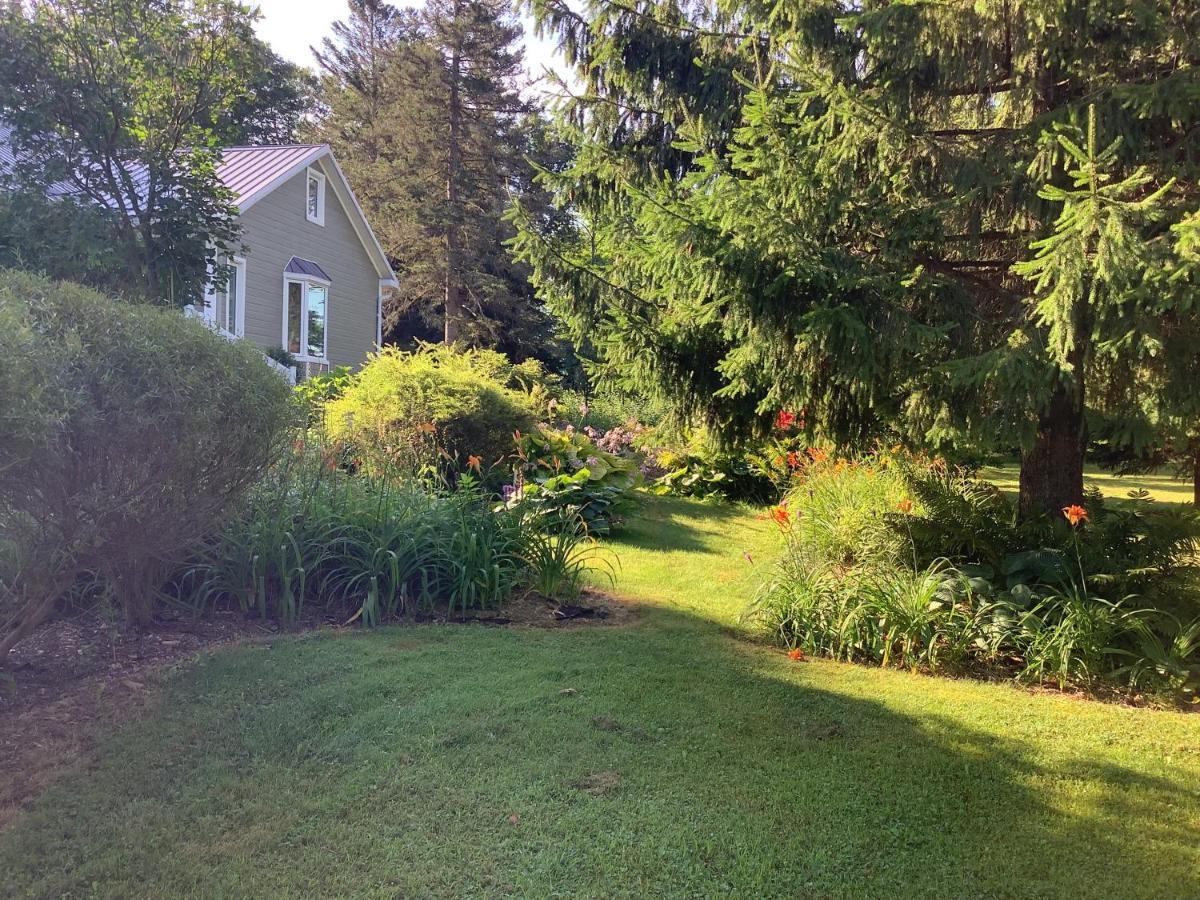 Les Saisons Du Fleuve Bed and Breakfast Lotbiniere Buitenkant foto