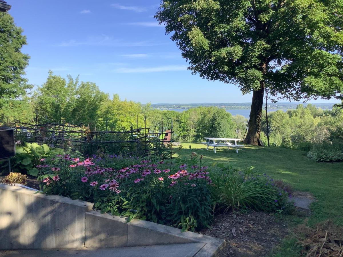 Les Saisons Du Fleuve Bed and Breakfast Lotbiniere Buitenkant foto